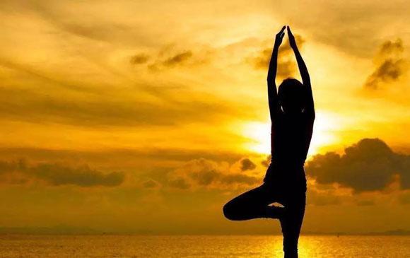 那么,女性朋友在生活中应该如何预防白癜风呢?